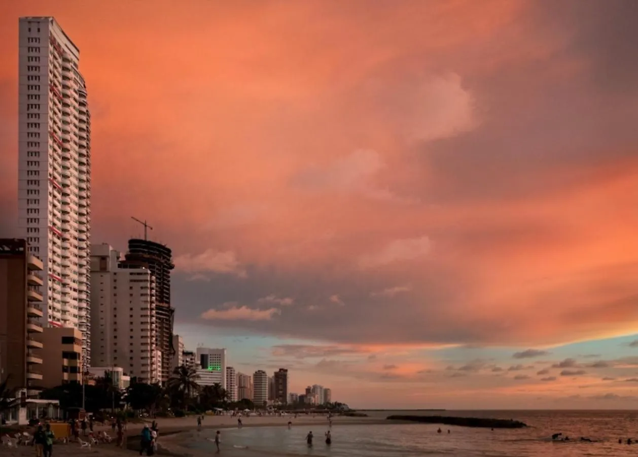 Сasa de vacaciones Cartagena Beach House One Block From Castillo Grande Beach Casa Playa