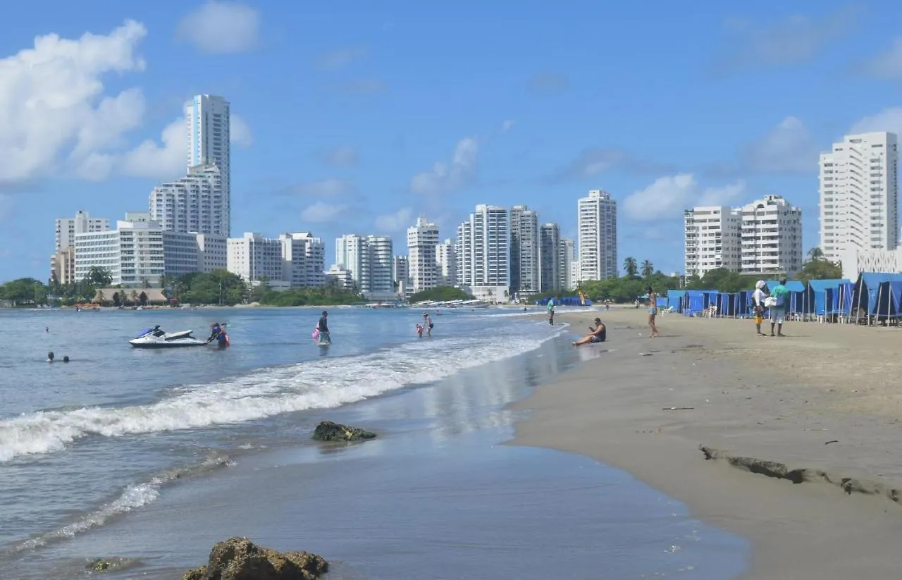 Сasa de vacaciones Cartagena Beach House One Block From Castillo Grande Beach Casa Playa Colombia