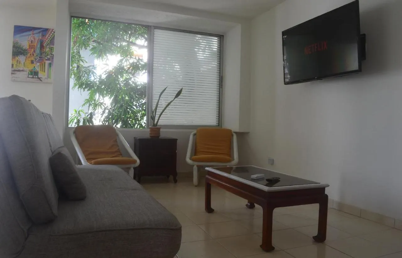 Cartagena Beach House One Block From Castillo Grande Beach Casa Playa 0*,