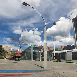 Moderno Y Agradable En El Centro De Apartamento Medellín